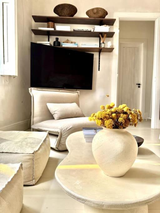 Beige Tranquil Escape By The Sea Apartment *